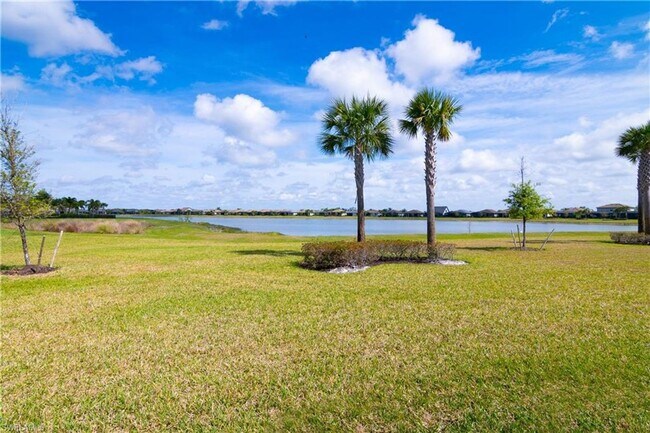 Building Photo - 4 BR home Estero