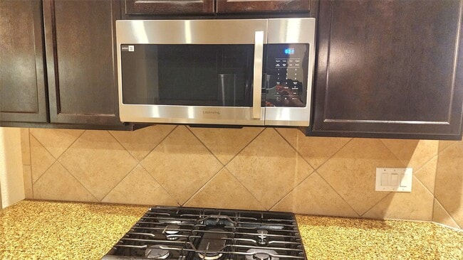 Building Photo - 4003 Hans St