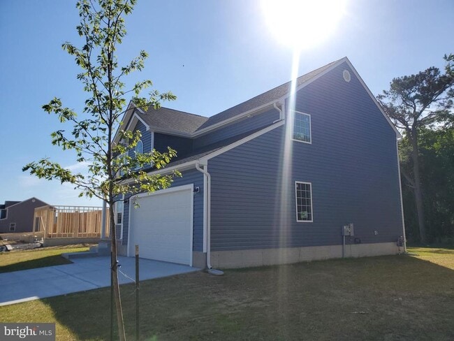 Building Photo - 205 Cilento Dr