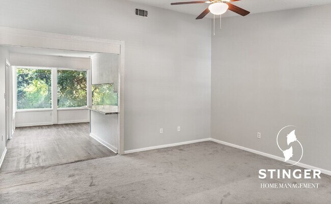 Building Photo - 2 Bedroom / 1 Bath For Rent In Tabby Oaks ...