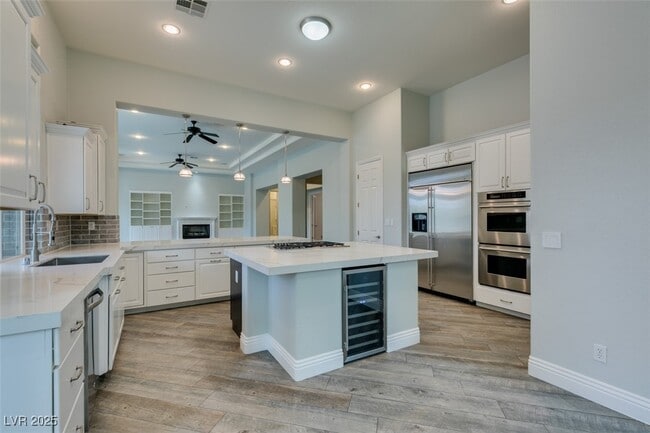 Building Photo - 1704 Cypress Manor Dr