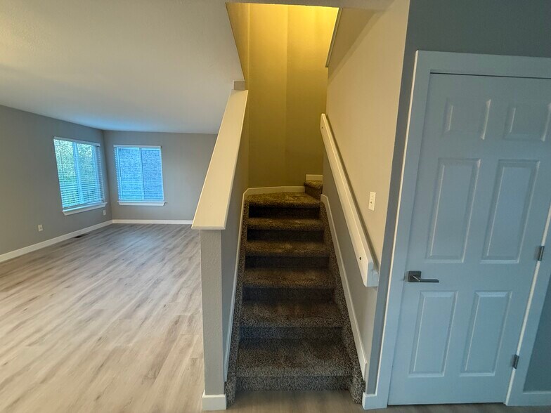 Stairs - 4054 S Himalaya Way