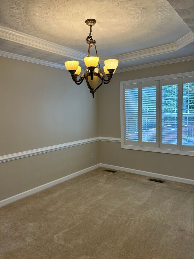 Building Photo - 912 Bells Creek Ct