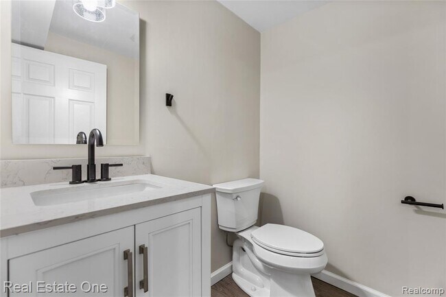 Building Photo - 5842 Marble Dr