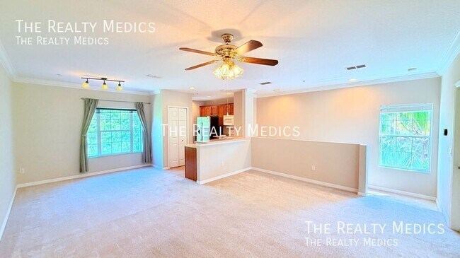 Building Photo - 359 Lansbrook Ln
