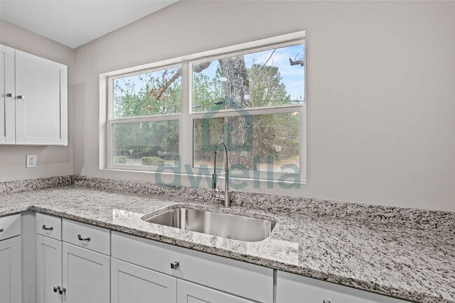 Building Photo - Charming 3-Bedroom Home on Curtis Drive - Cozy Living in Sumter!