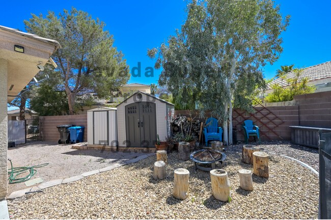 Building Photo - NW!!!  4 Bedrooms!!! Pool!! Spa!! Water Fa...