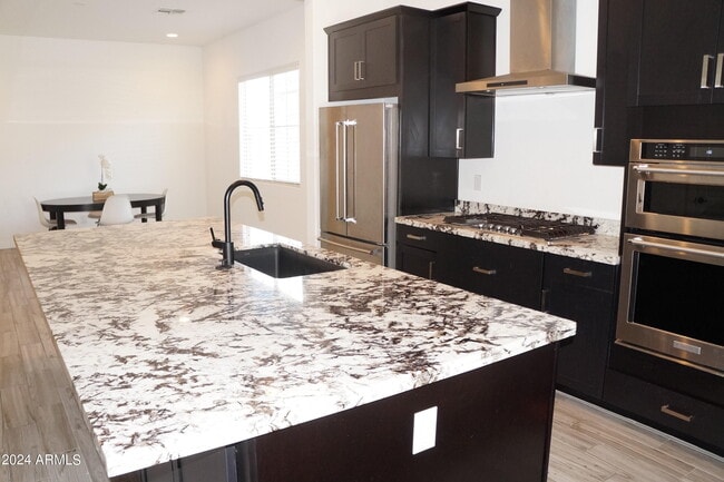 Building Photo - 10864 W Marshall Ave