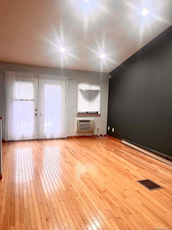 Building Photo - 50 Meadowlark Ln