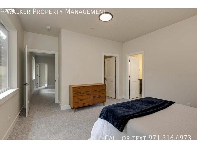 Building Photo - 1008 E Rork Ct