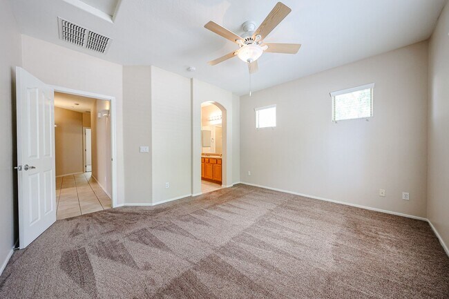 Building Photo - *GATED ENTRY*PRIME LOCATION*