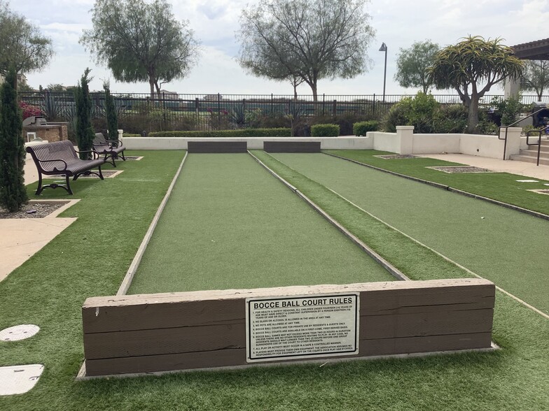 Bocce ball courts - 1407 Pershing Rd