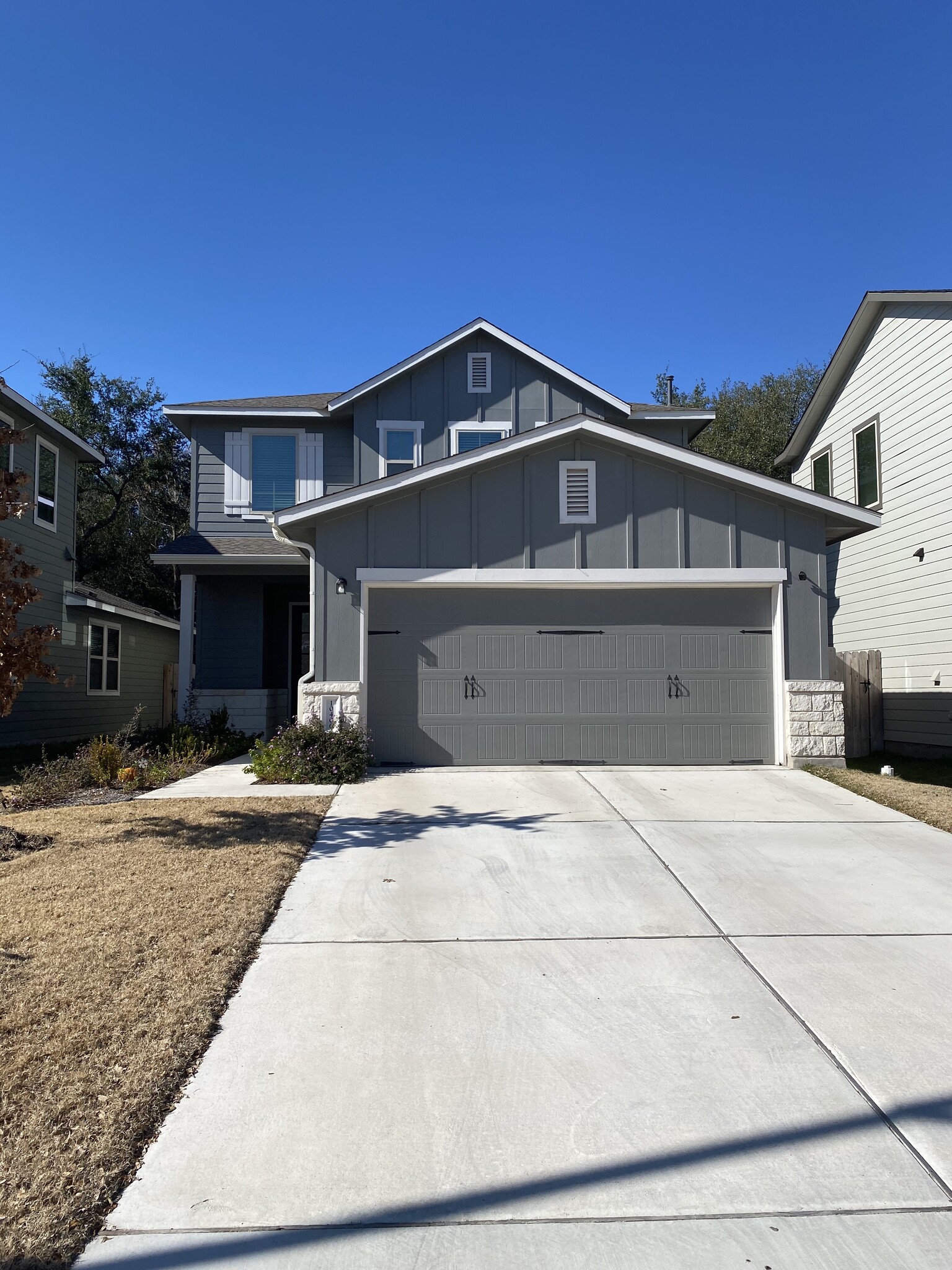 Building Photo - 10406 Bramble Berry Dr