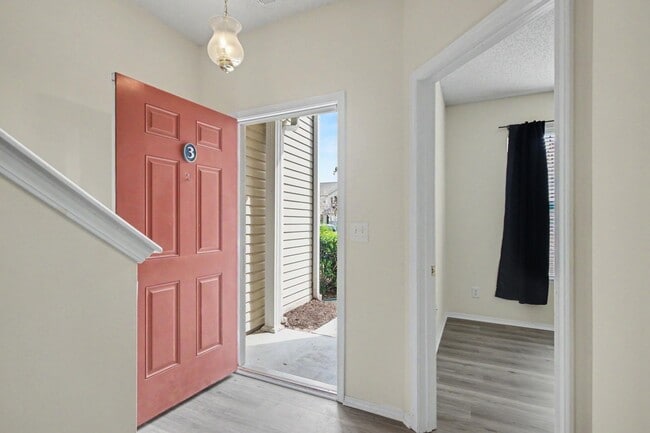 Building Photo - 113 Olde Towne Way