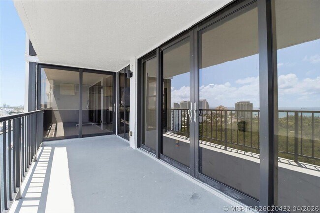 Building Photo - 936 Intracoastal Dr