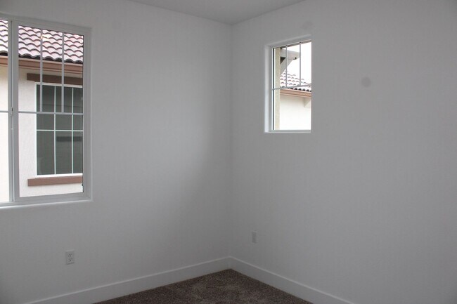 Building Photo - 8041 Roundhouse Lp