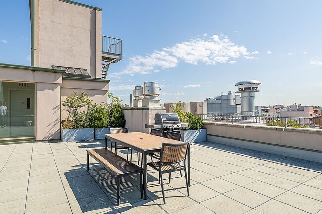 Building Photo - 30-11 21st St