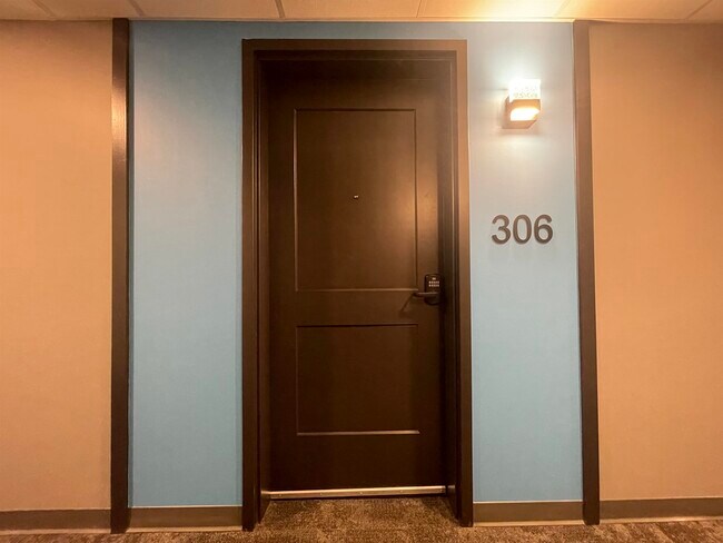 Building Photo - 25 Lowell St