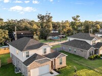 Building Photo - 412 Magnolia Ln