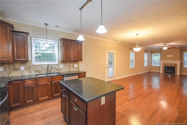 Building Photo - 24 Nassau Ln