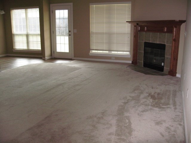 Building Photo - 833 SW 40th St