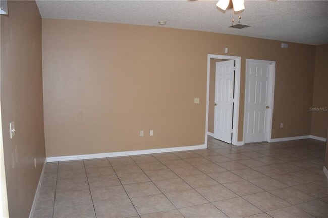 Building Photo - 322 Baccarat Ct