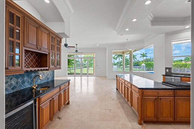 Building Photo - 3250 Palm Beach Point Blvd
