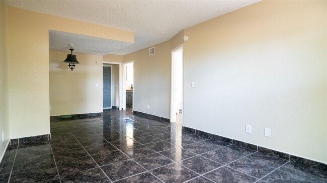 Building Photo - 1029 C St