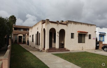 Building Photo - The Oliver