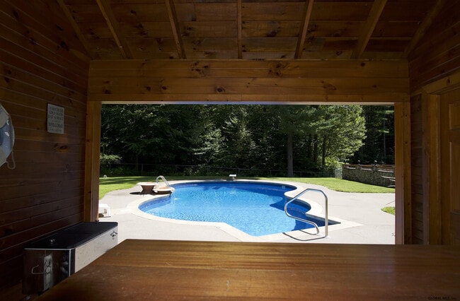 Building Photo - 32 Flat Rock Rd