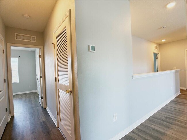 Building Photo - 389 Tanglewood Dr