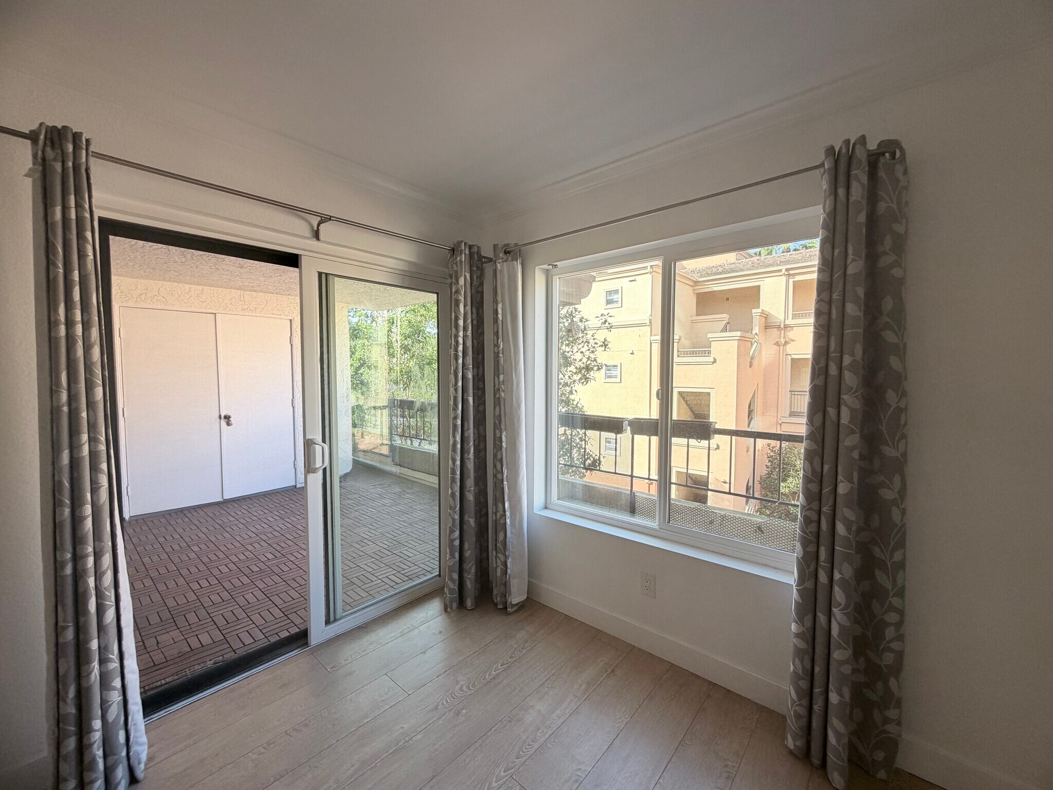 Building Photo - 3525 Lebon Dr