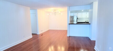 Building Photo - Prime Location Condo in Sandy Springs. Gat...