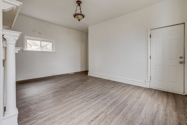 Building Photo - Available APRIL 2026 - Spacious 3 Bedroom Apartment in the Heart of Mt Oliver!