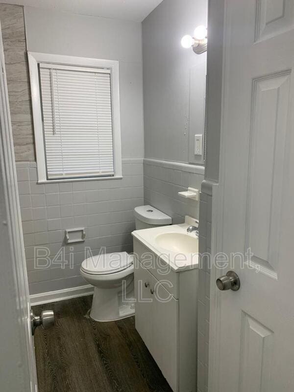 Building Photo - 4807 Gardiner Dr