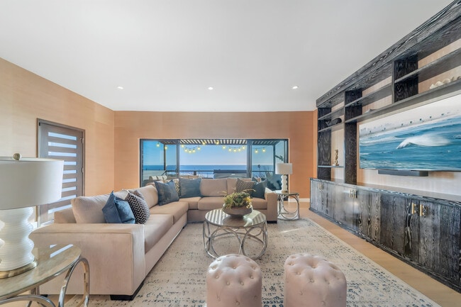 Additional Living/Family Room - 7611 Rindge Ave