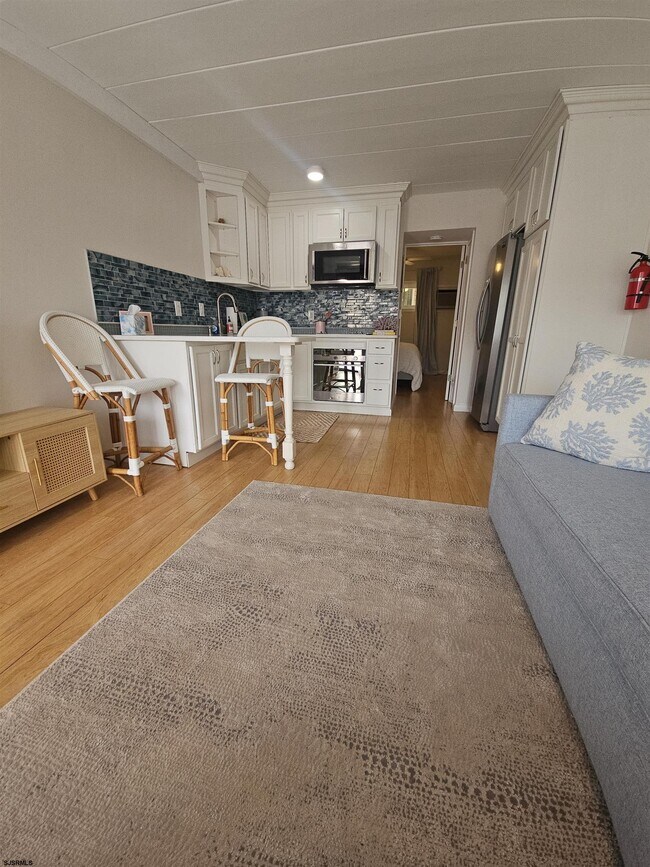 Building Photo - 9401 Pacific Ave