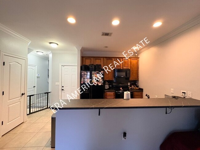 Building Photo - 485 Westgate Wy