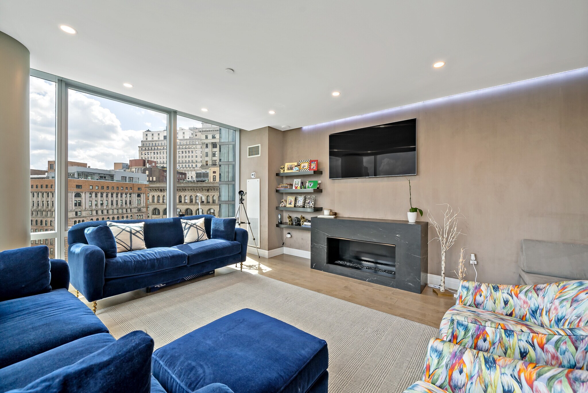 Living Room - 1414 S Penn Sq