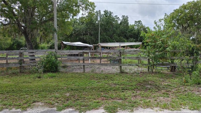 Building Photo - 11025 Pinto Dr