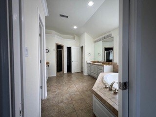 Building Photo - 8104 San Antonio Ave