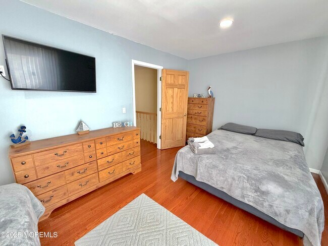 Building Photo - 106 Trinidad Ave