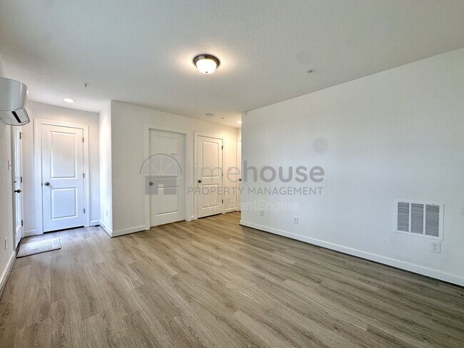 Building Photo - 4319 Pinter Ln