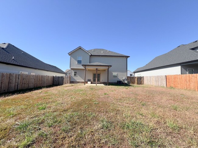 Building Photo - 3 Bedroom 2.5 Bathroom Home with Bonus Room