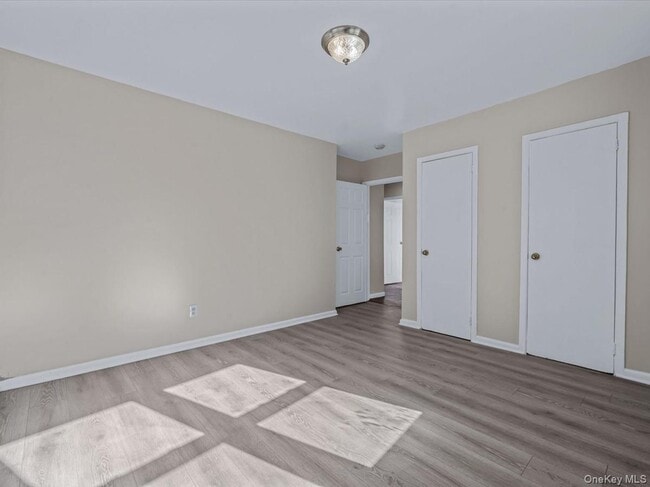 Building Photo - 1315 Dekoven St