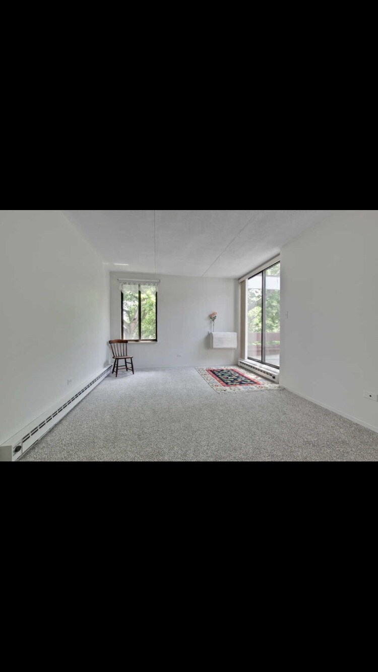 Building Photo - 314 W Miner St