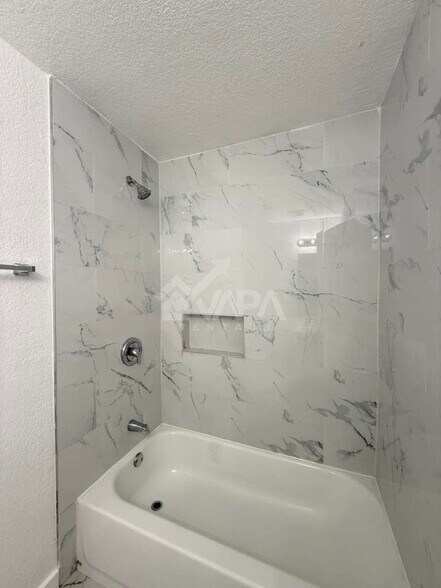 Building Photo - 6407 Greencastle Dr