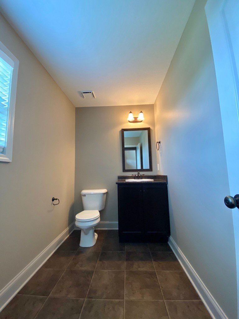 Building Photo - 582 Kicker Ct