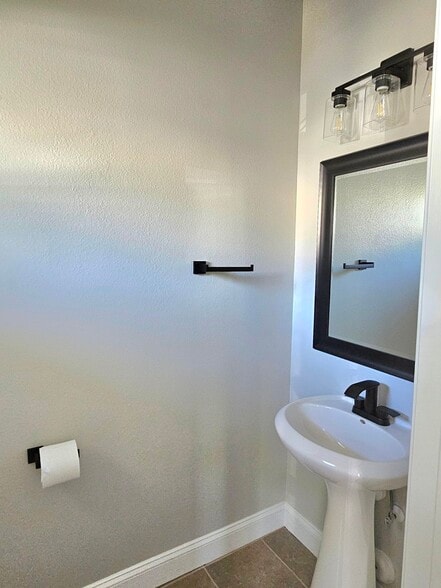 1/2 bath - 5817 Fox Point Cir