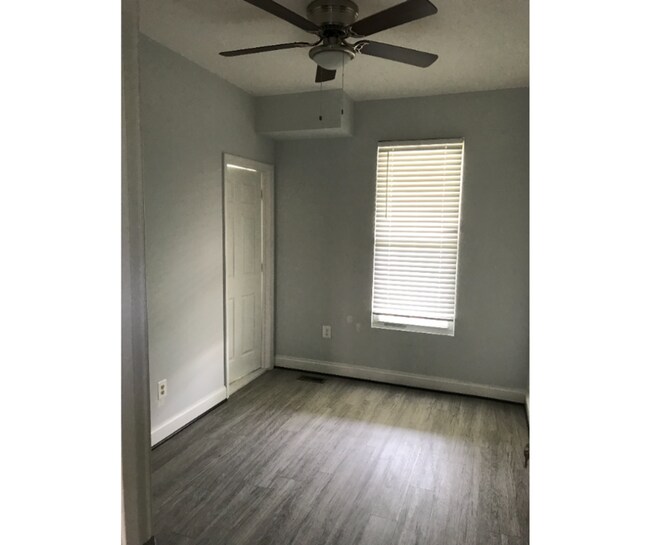 Building Photo - 5324 Ready Ave